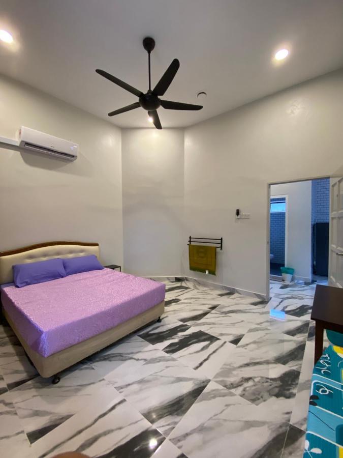 קאג'אנג Bangi Utara Villa מראה חיצוני תמונה