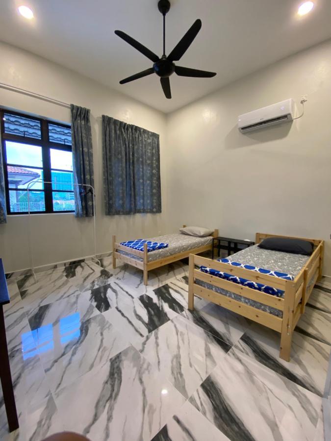 קאג'אנג Bangi Utara Villa מראה חיצוני תמונה