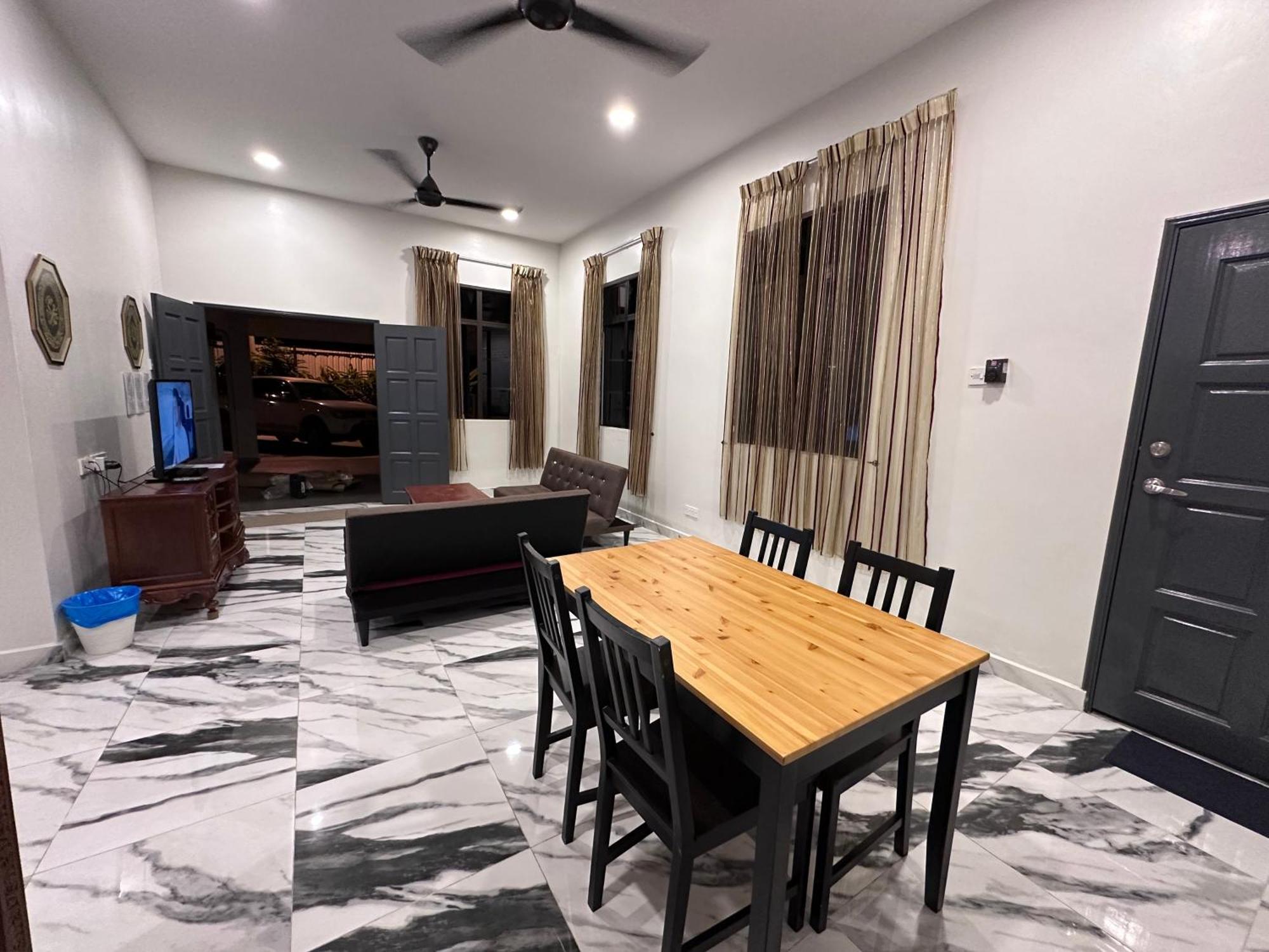 קאג'אנג Bangi Utara Villa מראה חיצוני תמונה